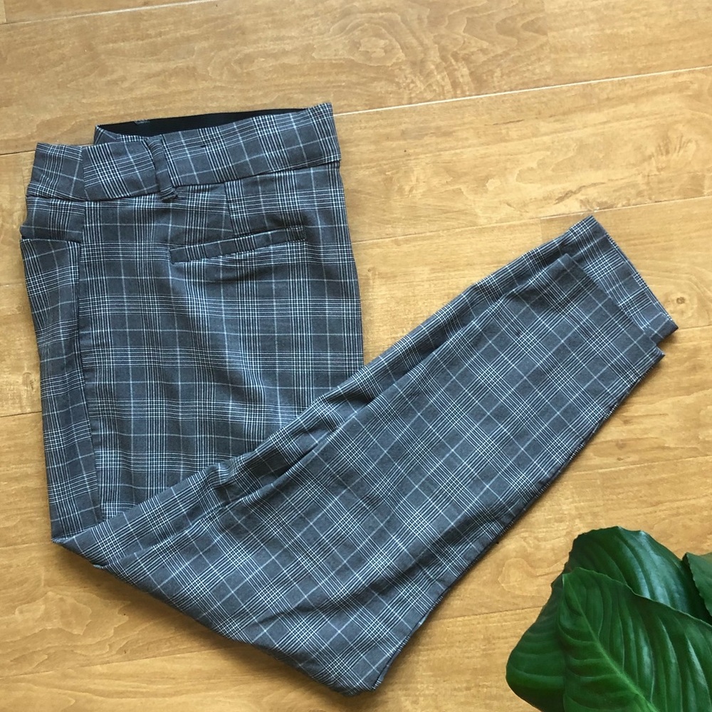 Gray patterned dress pants